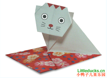 动物折纸大全:毯子上的小猫的
